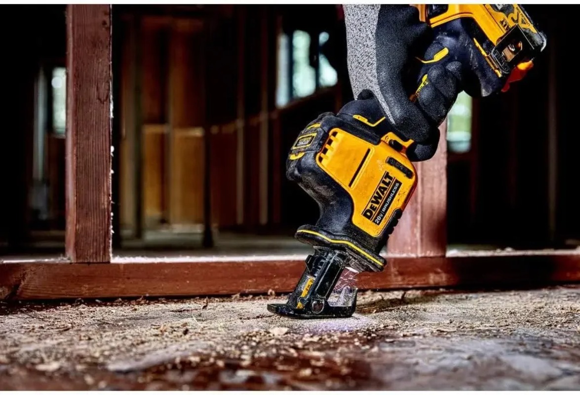 DEWALT DCS369 20V MAX* recipro - Metal Saw Reciprocating recensie en prijs